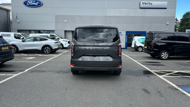 Ford Tourneo Custom 340 L1 Electric Rwd 160kW 65kWh H1 Titanium X 8 seater Auto